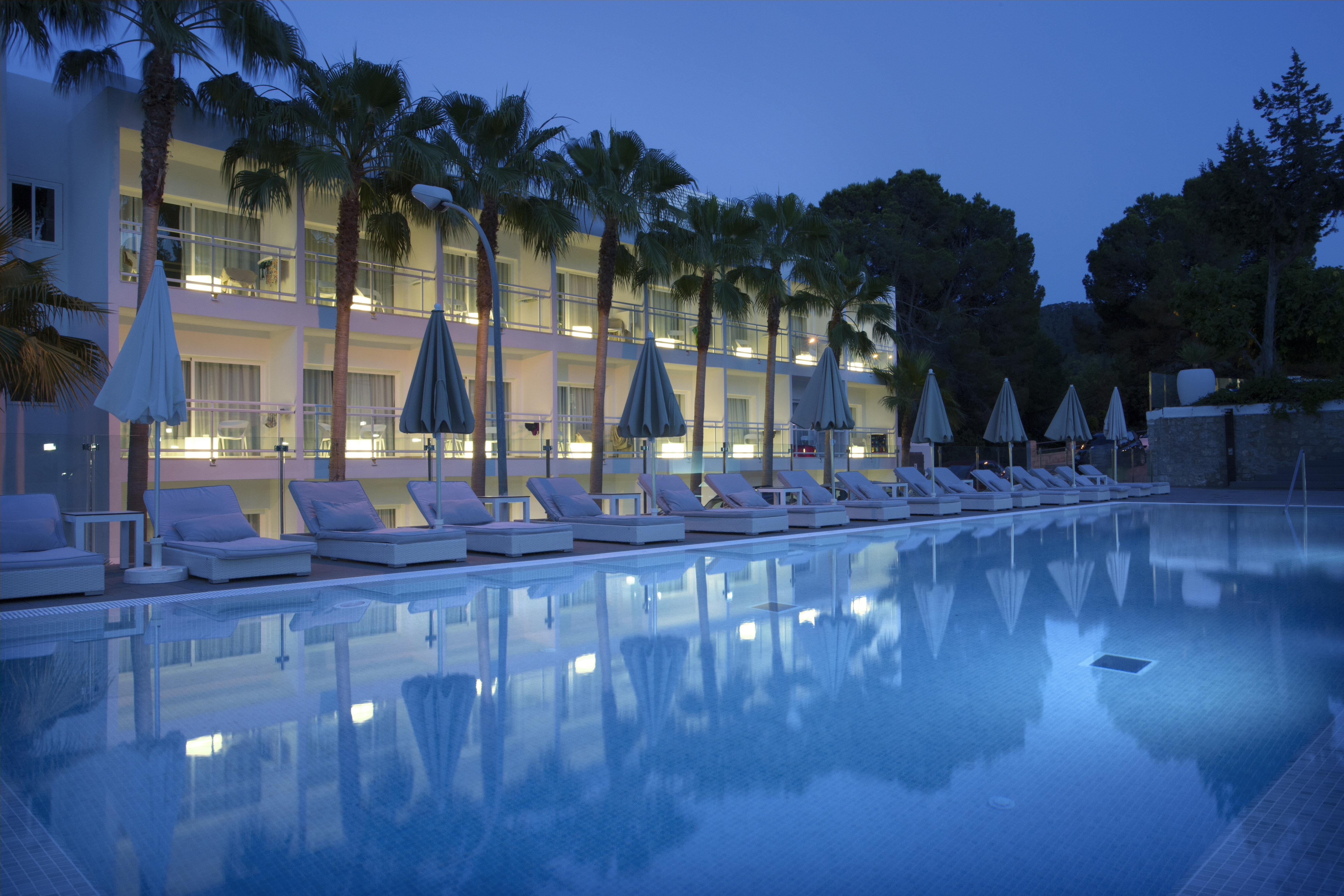 Grupotel Ibiza Beach Resort - Adults Only Portinatx Exterior photo